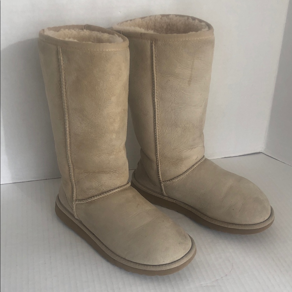 UGG Classic Tall Light Tan Shearling Boots Size 6